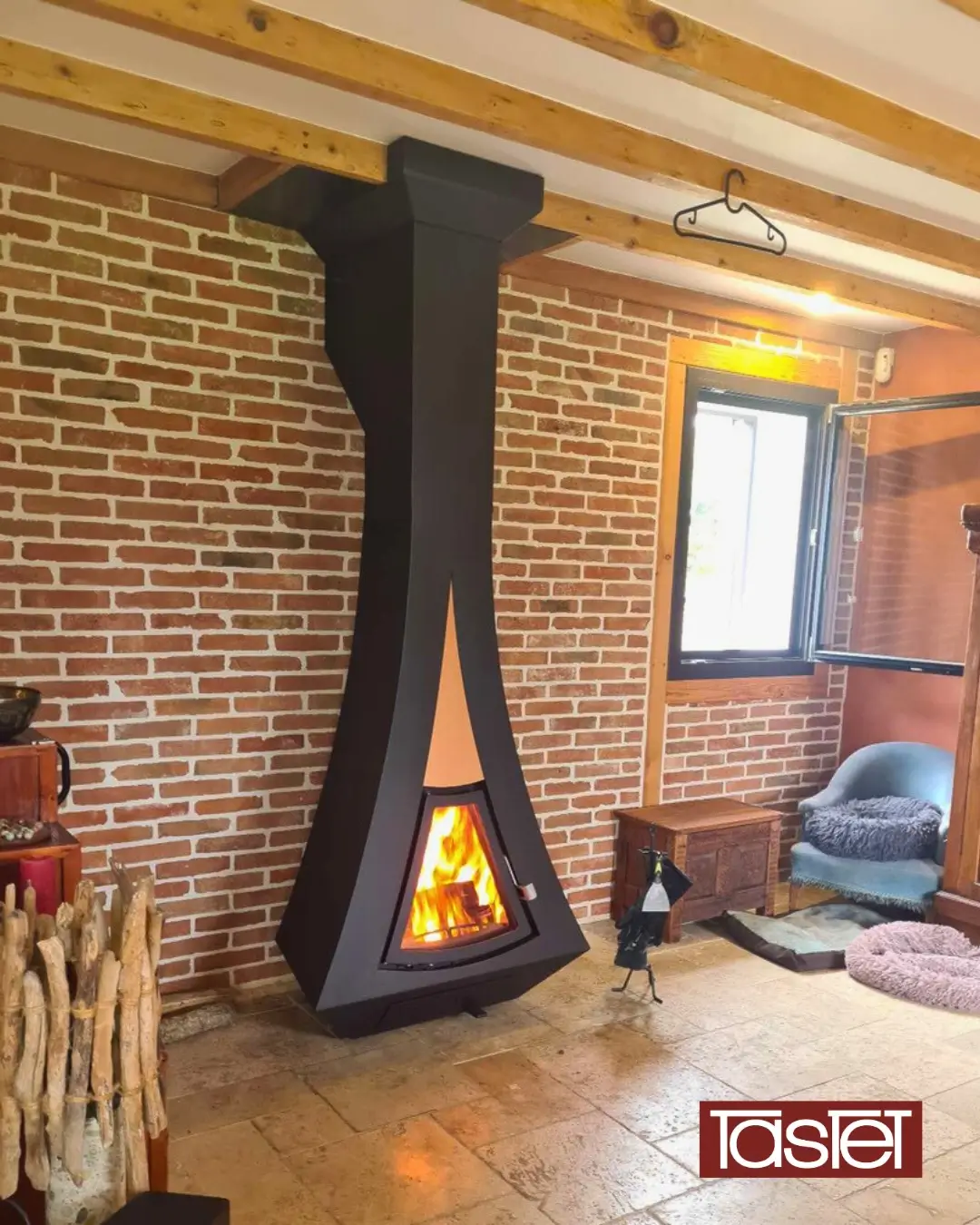 Installation d'une cheminée dans une maison individuelle à Linxe